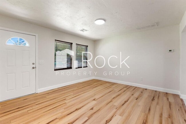 Photo - 1225 NW 99th St