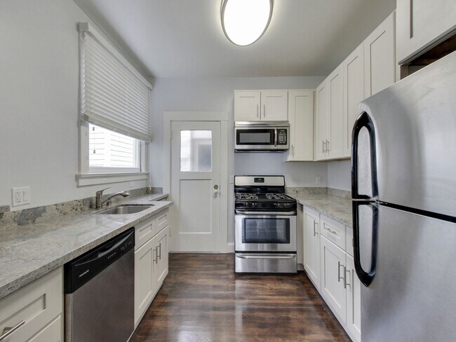 Building Photo - 234 17th Ave Unit 3 Rental