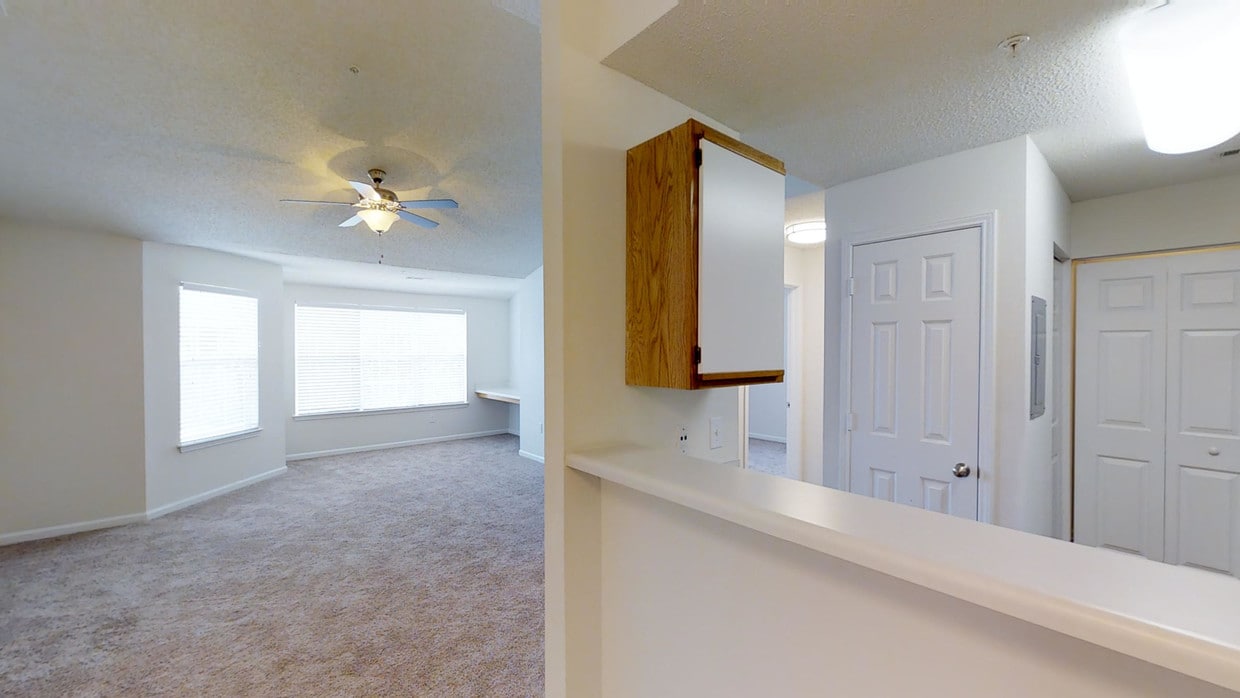 Photo - Crescent Pointe Apartments