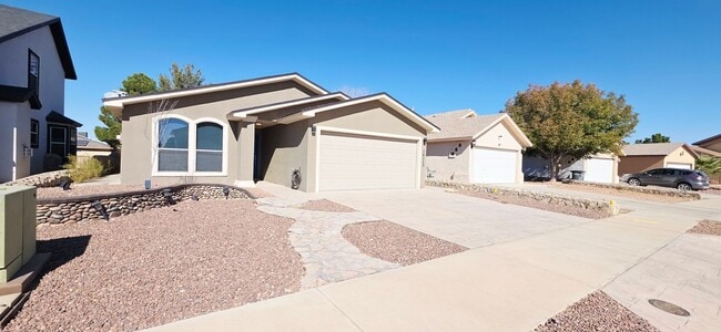 Photo - Adorable 3 bedroom, 2 bath apartment in East El Paso!