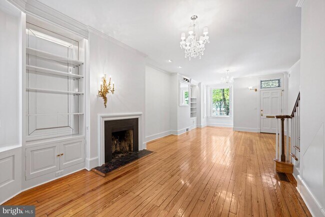 Building Photo - 1423 34th St NW Rental