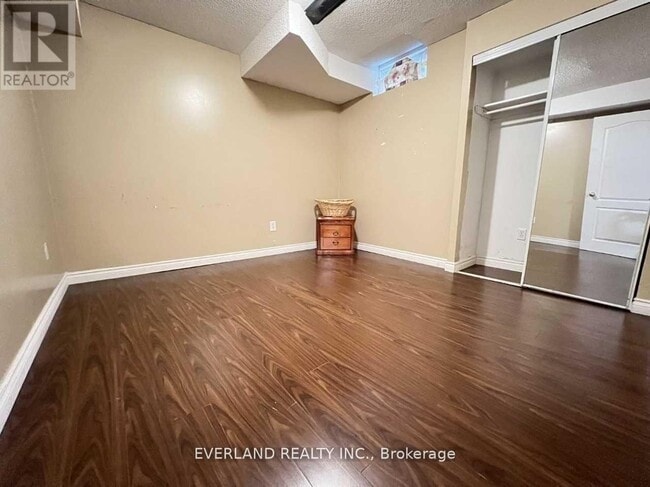 Photo - 78 Eastvale Dr