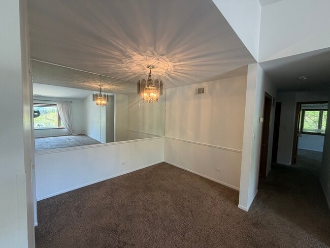 Photo - 1501 N Milwaukee Ave