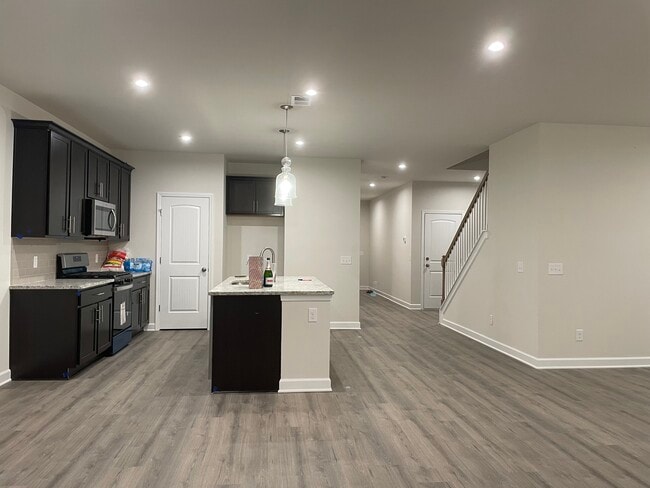 Photo - 2745 Sparrowgap Trl