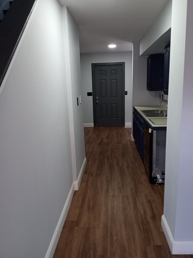 Photo - 2767 Bacon St