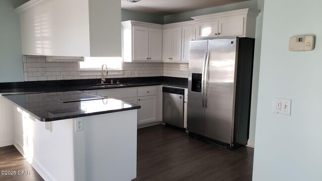 Photo - 1905 Rhett Pl