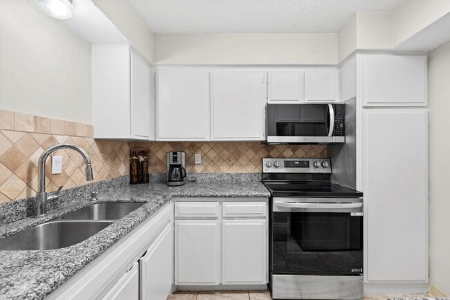 Photo - 7900 Westheimer Rd Unit 241