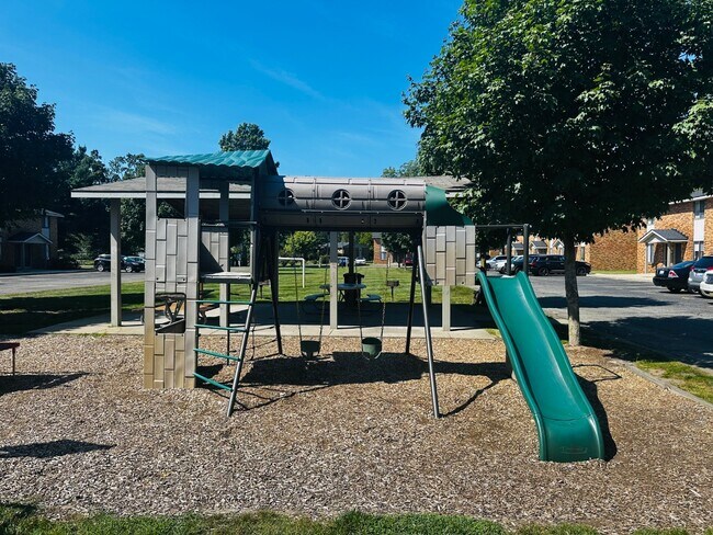 Photo - 475 W Mae Rose Ave