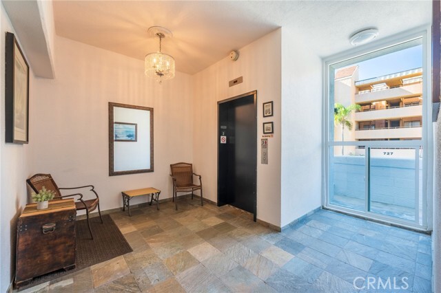 Photo - 730 Esplanade Unit 401