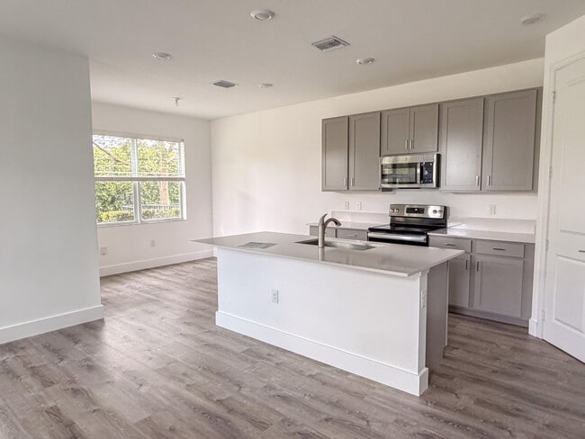 Photo - 4811 Navali Dr