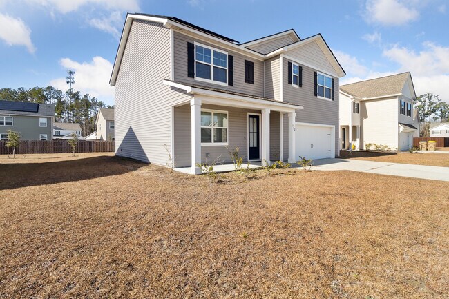 Photo - Richmond Hill 5 Bedroom House