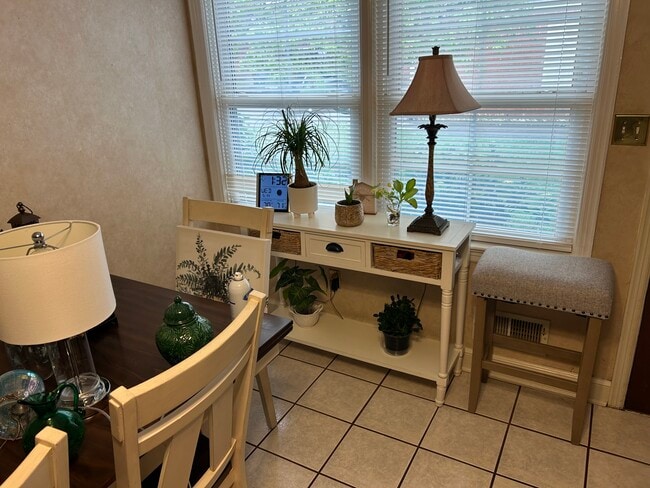 Photo - 3316 Troy Ave NW