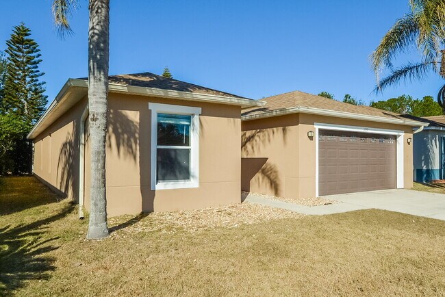 Photo - 1729 Strathmore Cir