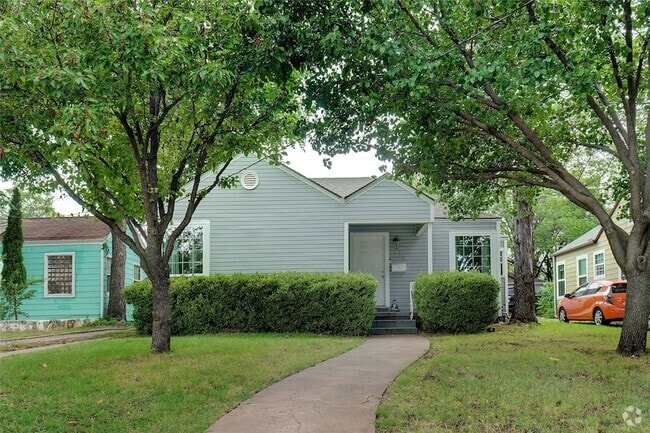 Building Photo - 219 Hartsdale Dr Rental