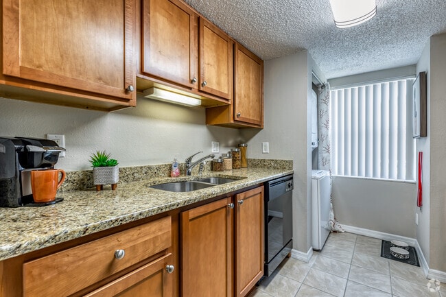 Palm A - Kitchen