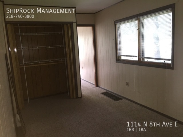 Photo - 1114 N 8th Ave E