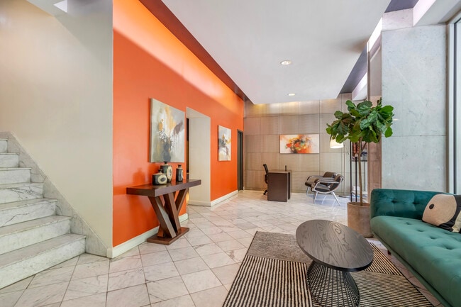 Lobby and leasing area