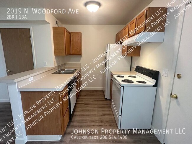 Photo - 2019 N Woodford Ave