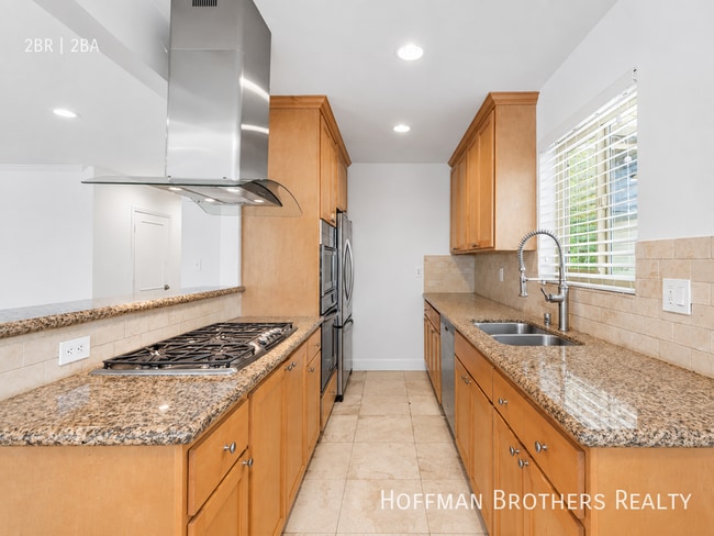 Photo - 8730 Charleville Blvd Unidad 102