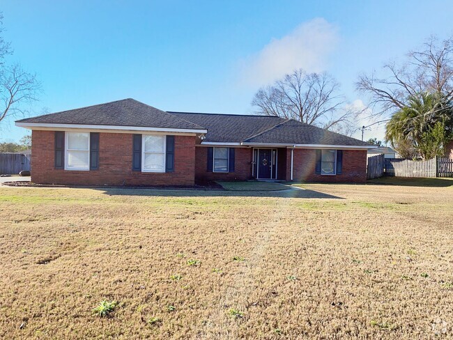 Building Photo - Clubview Estates - In Ground Pool with Poo... Rental