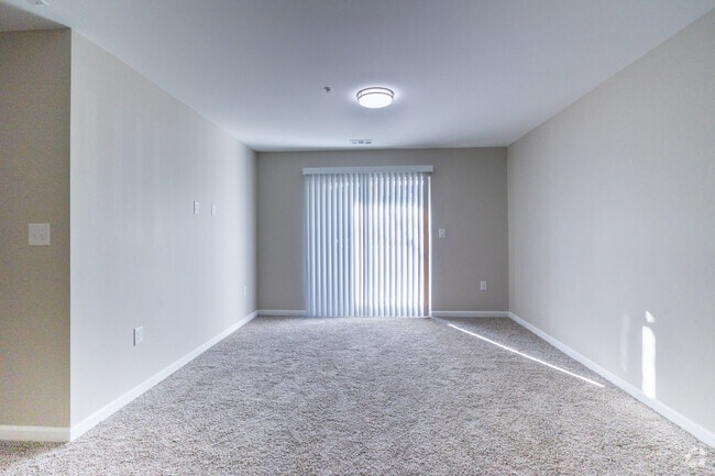 2BR, 2BA - 1,050SF - Living Room