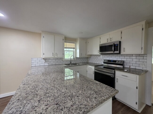 Photo - 1116 E Cameron Ave