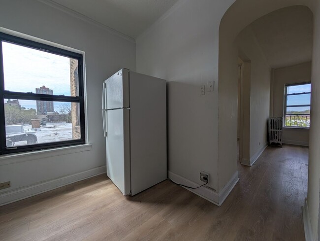 Photo - 5417 N Kenmore Ave Unit 601