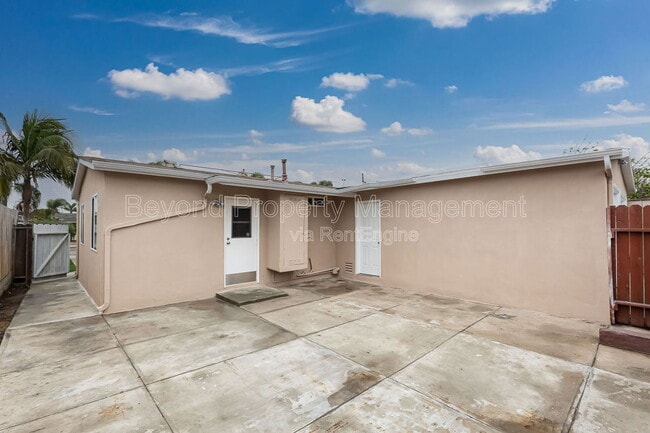 Photo - 1407 Bush St