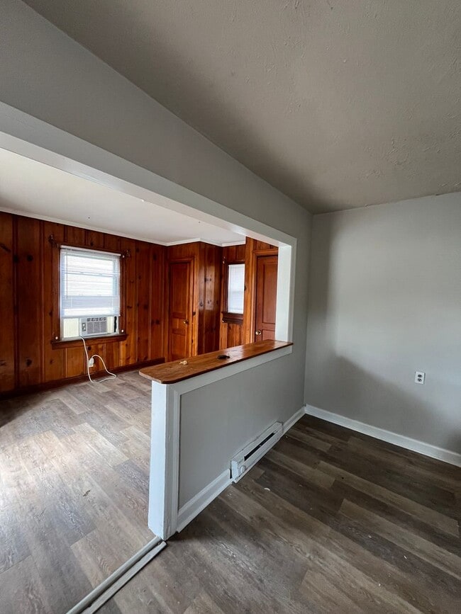 Photo - 1 Bedroom Duplex walking distance to Downtown Gallatin