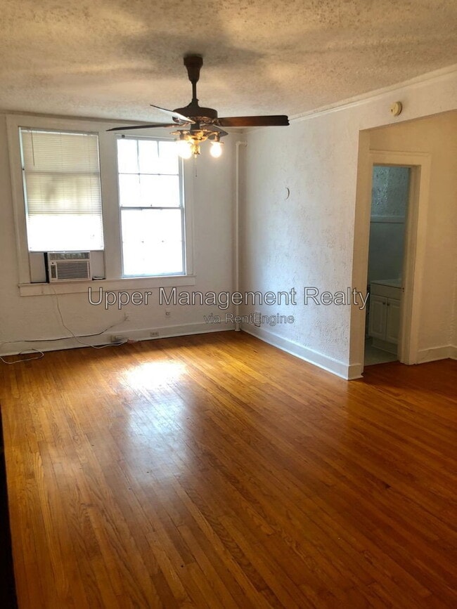 Photo - 1301 Napoleon Ave Unidad J