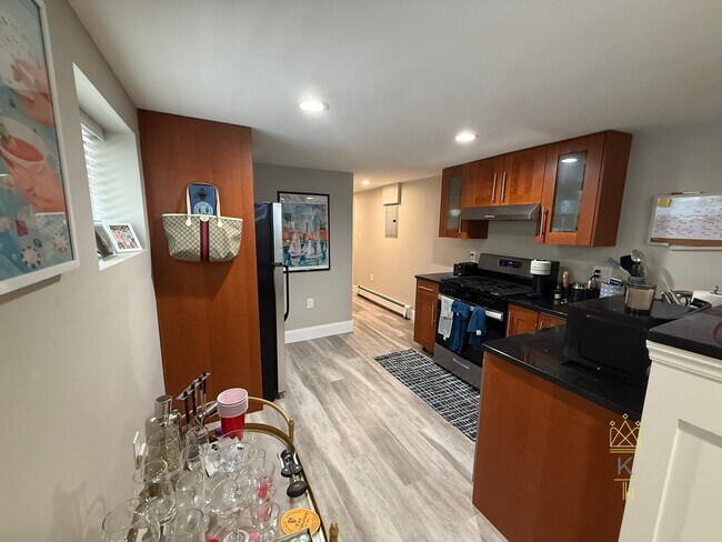 Photo - 672 Washington St Unit A
