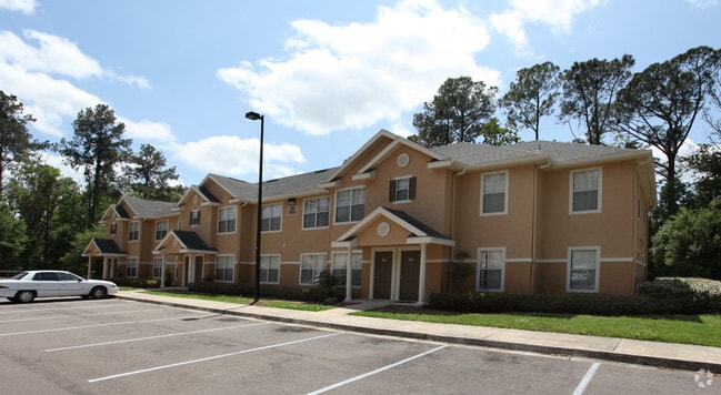 Photo - Madison Woods Apartments