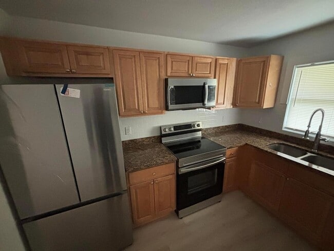 Photo - 2147 Sibley Ave