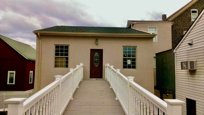 Building Photo - 3118 Sumneytown Pike