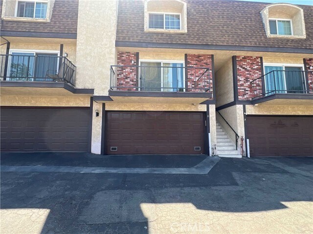 Photo - 1818 Garvey Ave