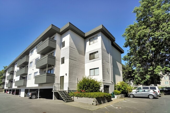 Photo - Royal Graham Apartments