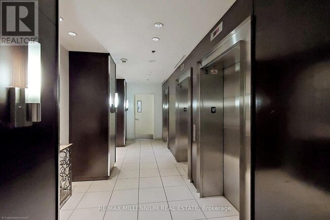 Photo - 36 Lee Centre Dr Unit 3316