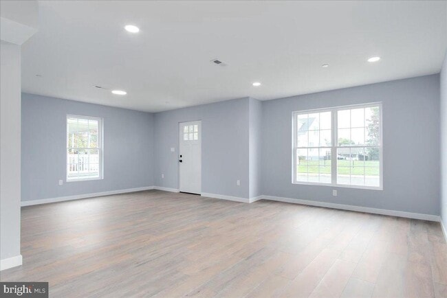 Photo - 17410 Gay St