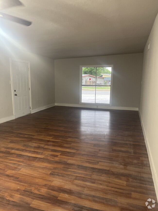 Building Photo - 5622 Castle Prince Unit Apt A