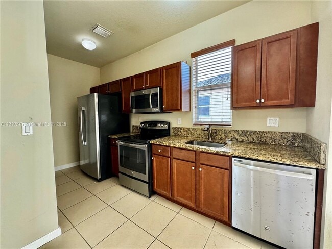 Photo - 9575 SW 171st Pl Unit 9575