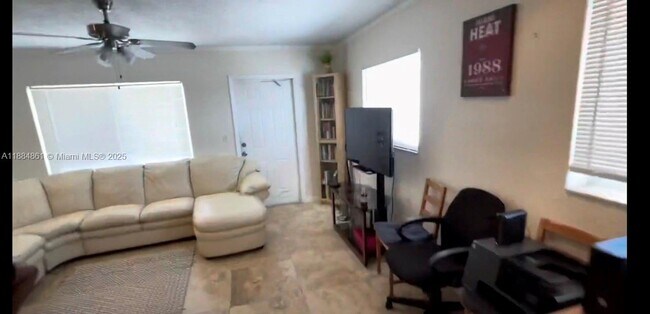 Photo - 1856 NE 46th St Unit F8