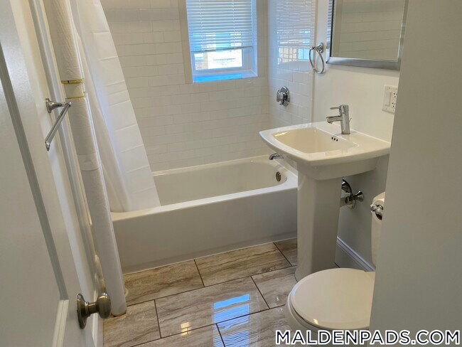 Photo - 475 Highland Ave Unidad 3