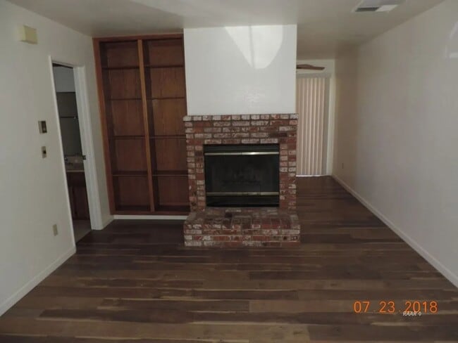 Photo - 128 S Locust St Unit Apt B
