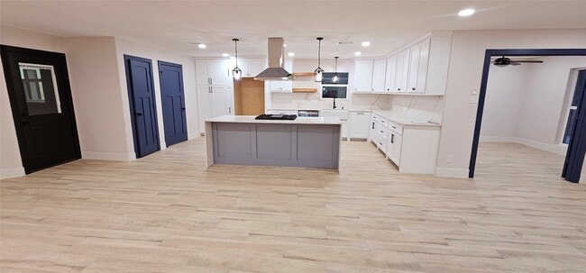 Photo - 18630 Prince William Ln