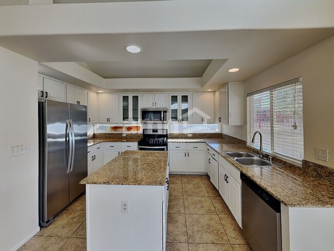 Photo - 1951 Silver Whisper Ave