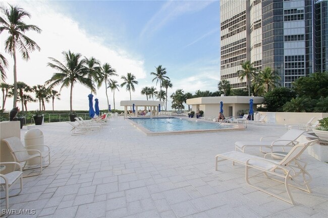 Building Photo - 4901 Gulf Shore Blvd N Unit 1403 Rental