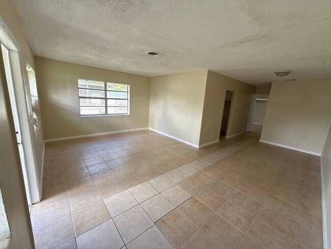 Photo - Large 3-1.5 duplex with central air and ho...