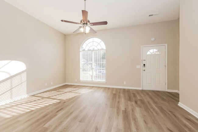 Photo - 2908 Split Oak Trail