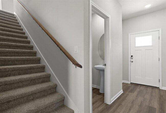 Photo - 109 Zinnia Ln