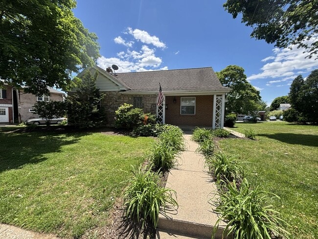 Photo - 3/4 Bedroom Emmaus Rental $2,200 Month